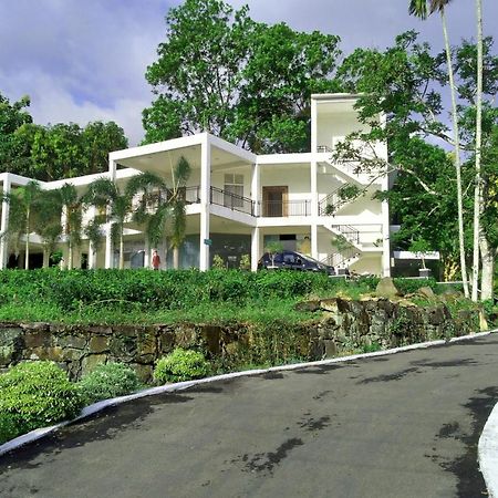 Akoya Pearl Hotel Ratnapura Exterior photo
