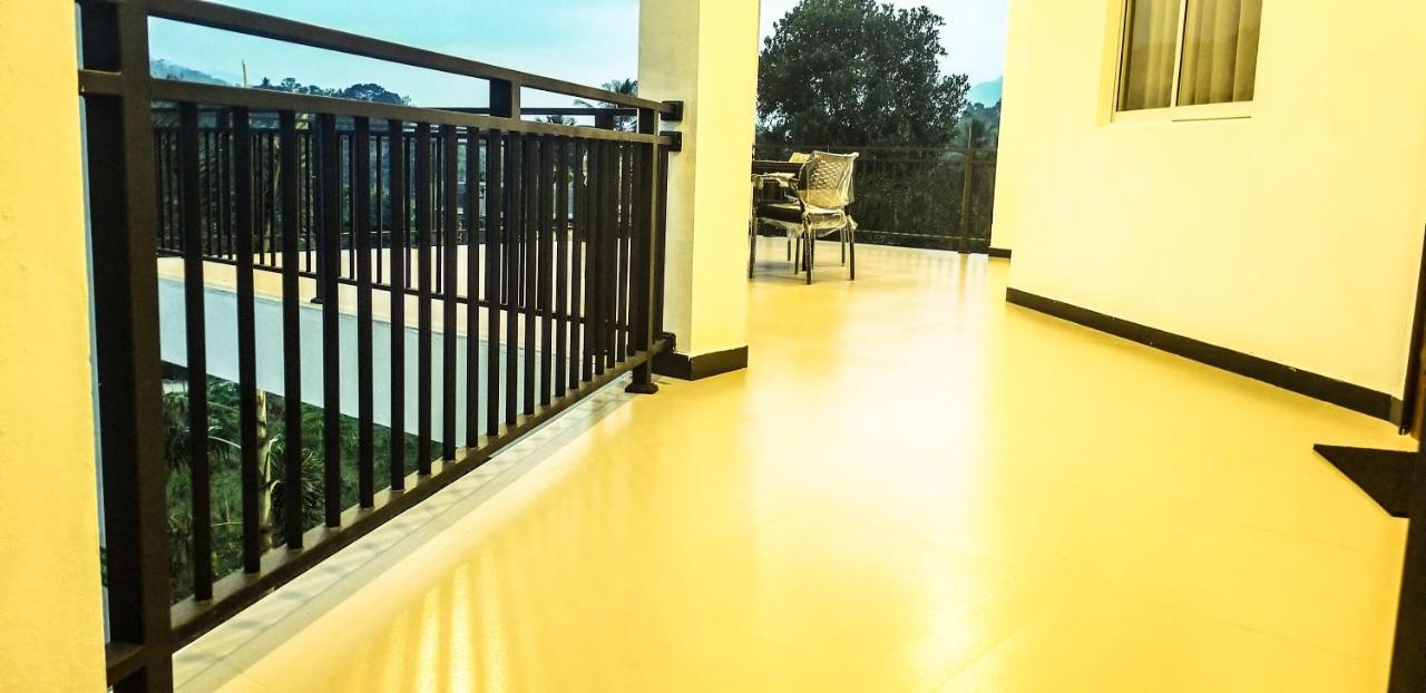 Akoya Pearl Hotel Ratnapura Exterior photo