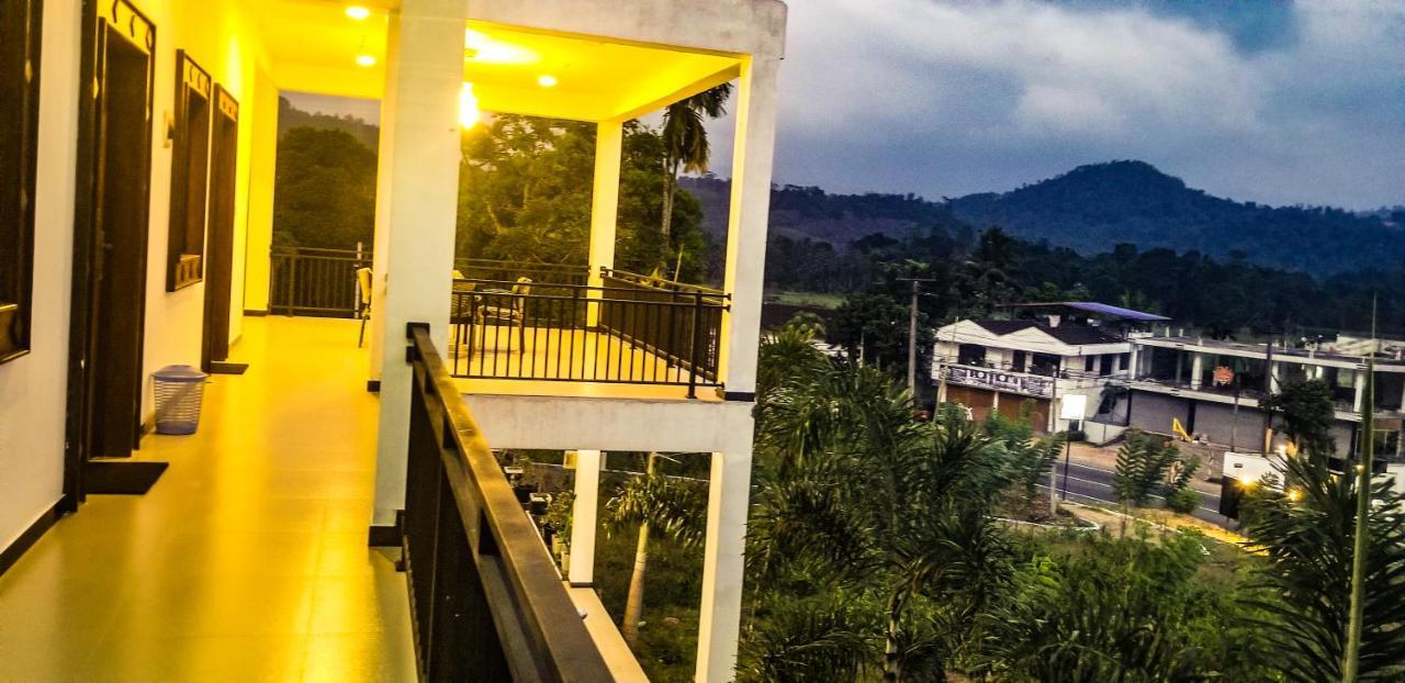 Akoya Pearl Hotel Ratnapura Exterior photo