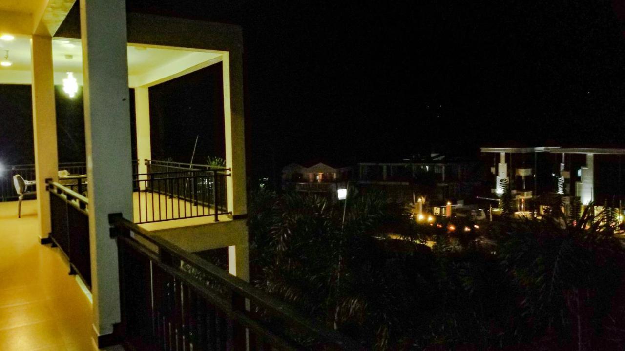 Akoya Pearl Hotel Ratnapura Exterior photo