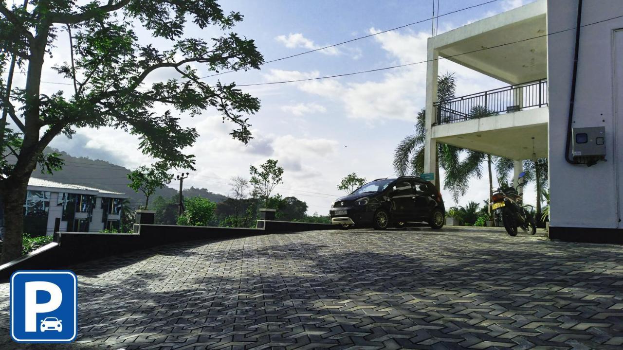 Akoya Pearl Hotel Ratnapura Exterior photo